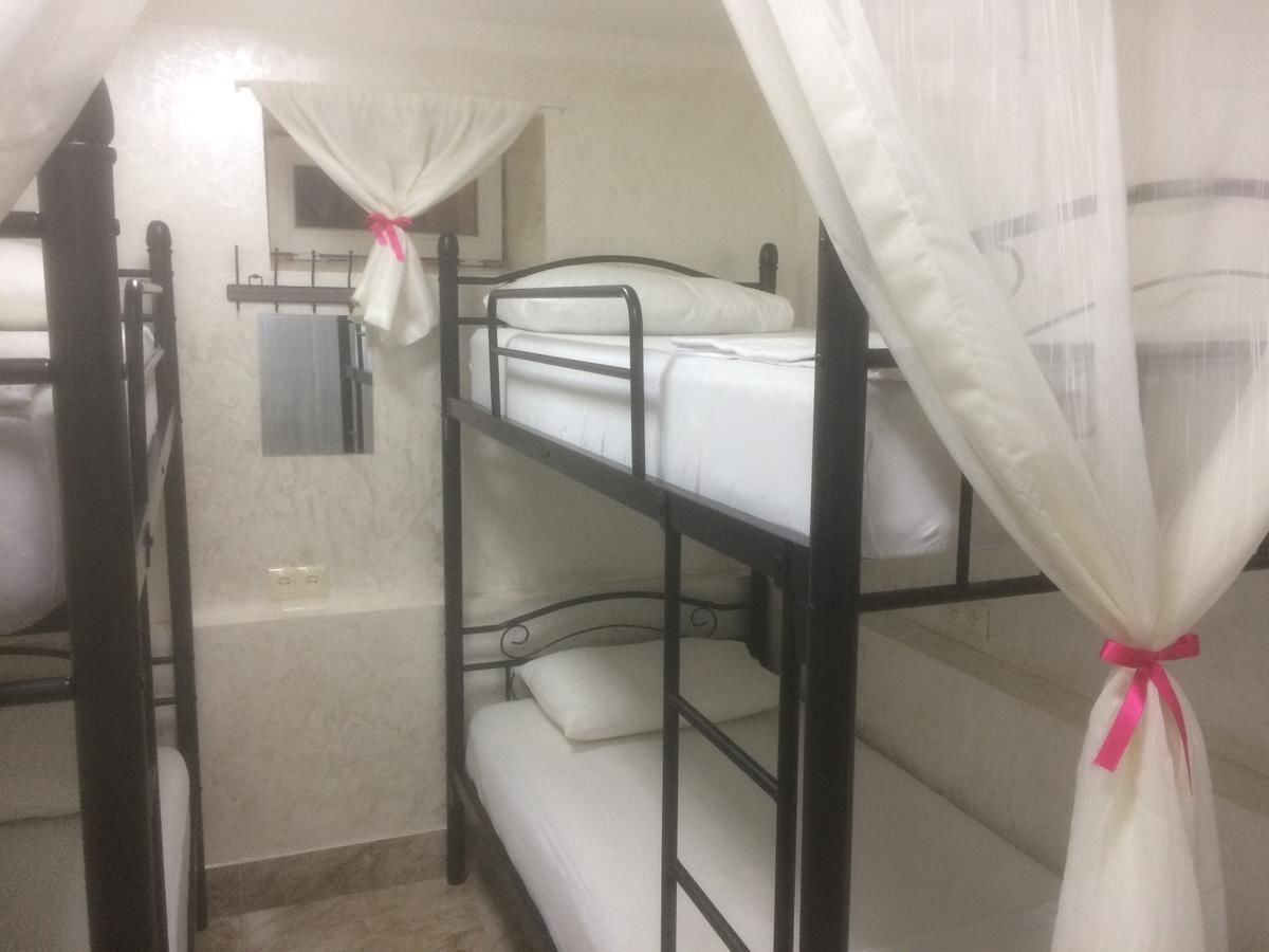Хостелы Hostel Mini Батуми-5