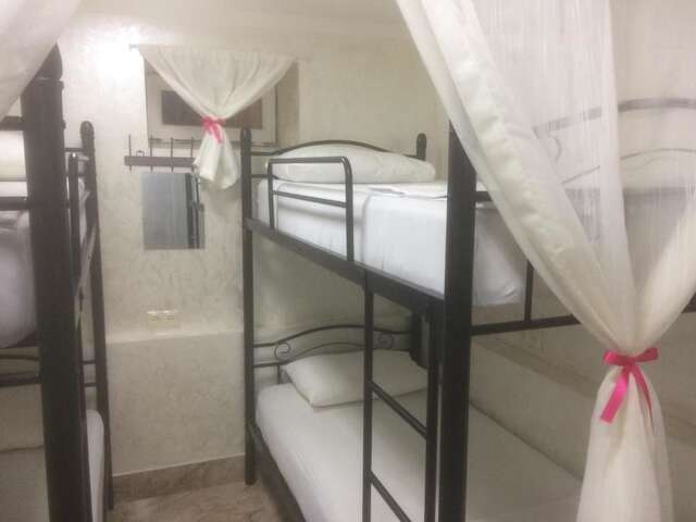 Хостелы Hostel Mini Батуми-16
