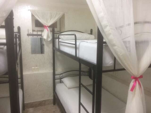 Хостелы Hostel Mini Батуми-4
